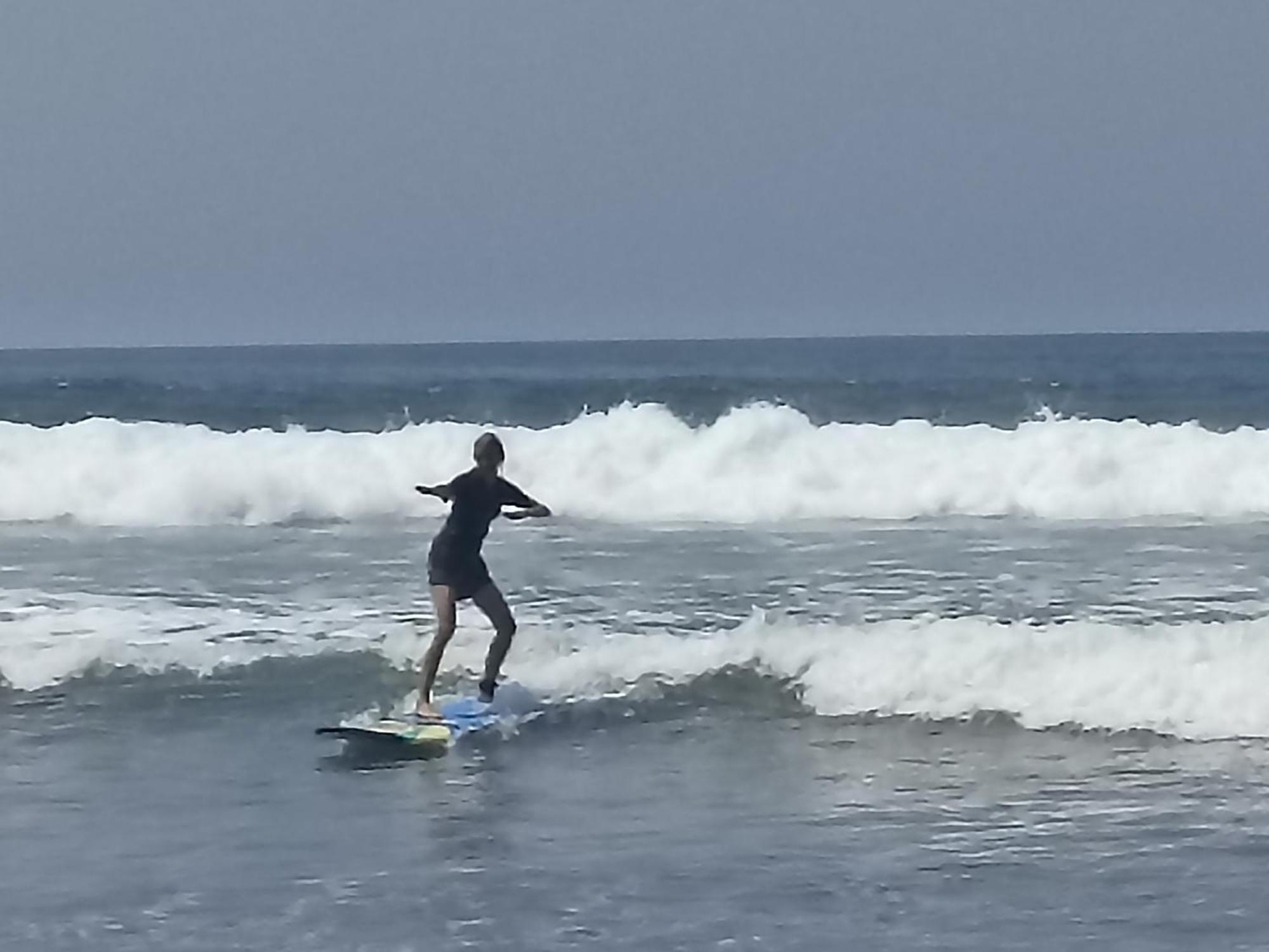 Ayolah Surf House &Surf Camp Lägenhet Jembrana Exteriör bild