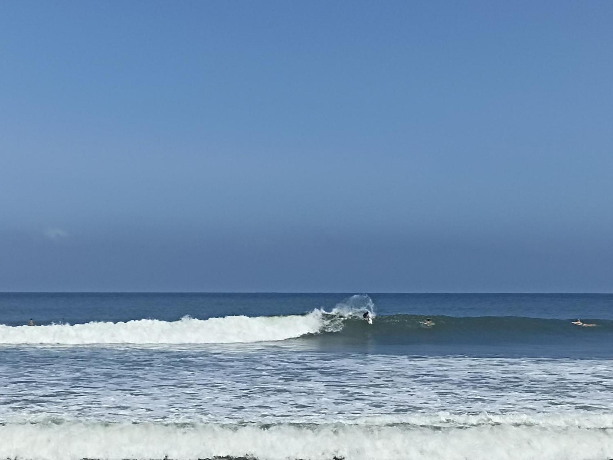 Ayolah Surf House &Surf Camp Lägenhet Jembrana Exteriör bild